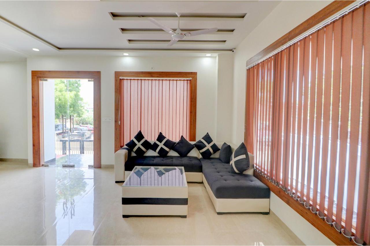 Fabexpress The Regalia Inn Lucknow Ngoại thất bức ảnh