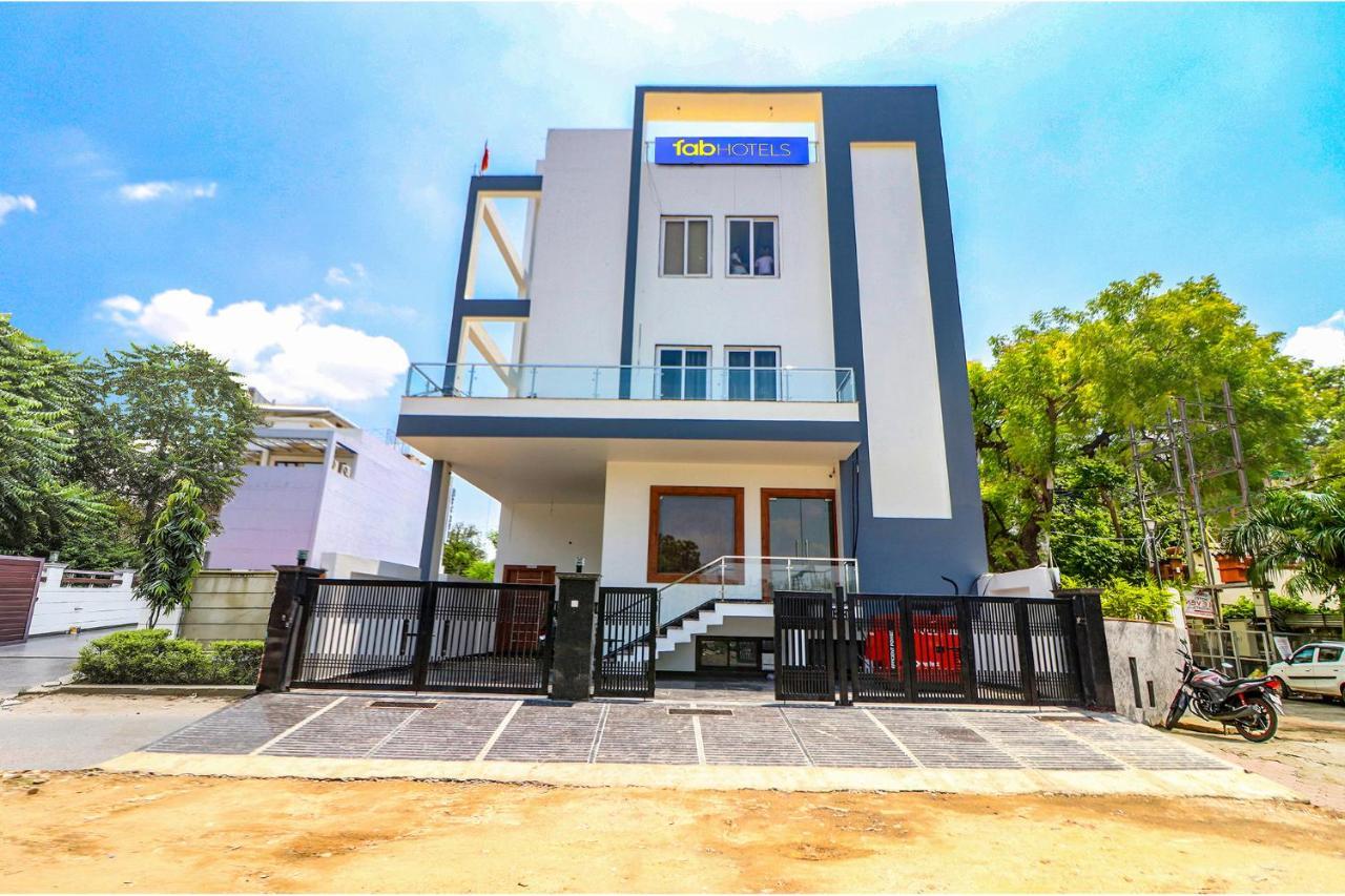 Fabexpress The Regalia Inn Lucknow Ngoại thất bức ảnh