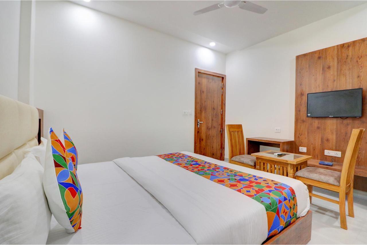 Fabexpress The Regalia Inn Lucknow Ngoại thất bức ảnh