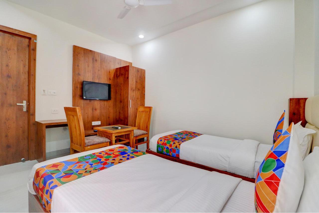 Fabexpress The Regalia Inn Lucknow Ngoại thất bức ảnh