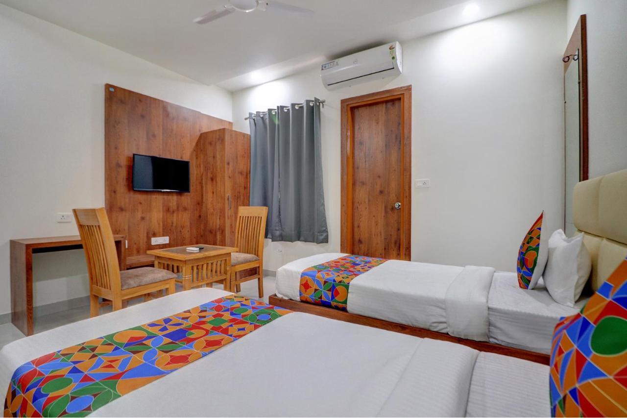 Fabexpress The Regalia Inn Lucknow Ngoại thất bức ảnh