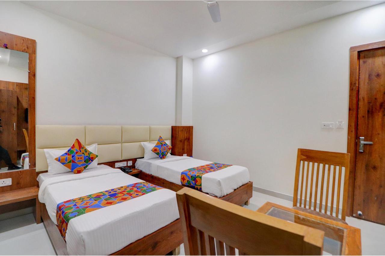Fabexpress The Regalia Inn Lucknow Ngoại thất bức ảnh